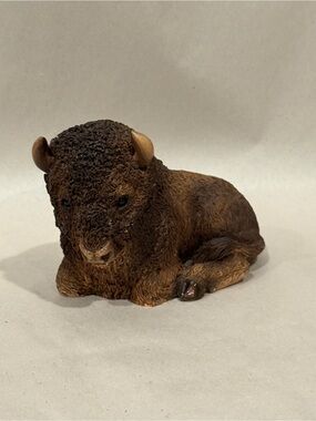 Vintage VTG Stone Critters Buffalo Resting Bison Figurine SC-894 Hand Painted